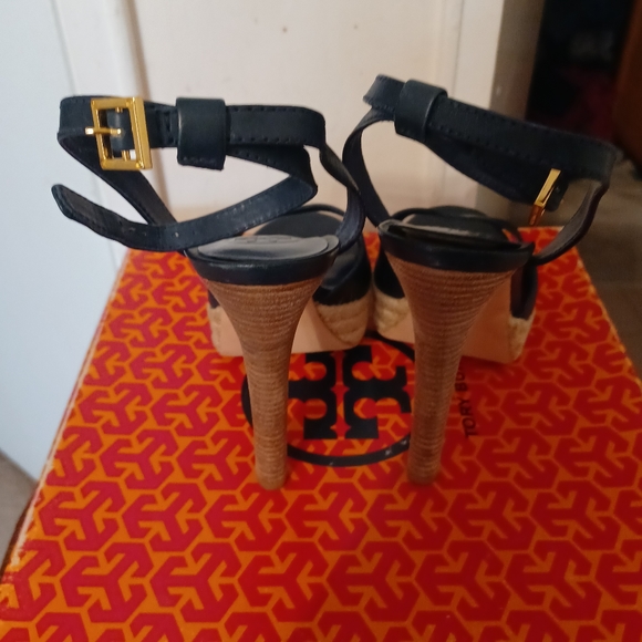 Tory burch heels - Picture 5 of 6
